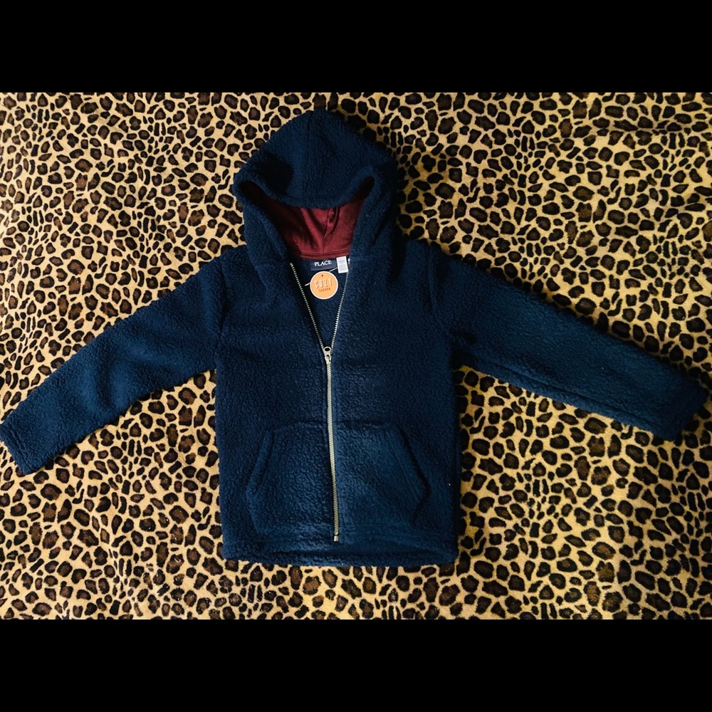 •• S O L D ••